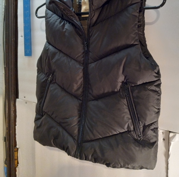 Zara Kids Collections Boys Puffer 8/9 Black Sleeveless Hooded Zippered Vest - Picture 5 of 14